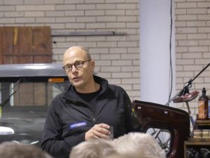 P1030877
